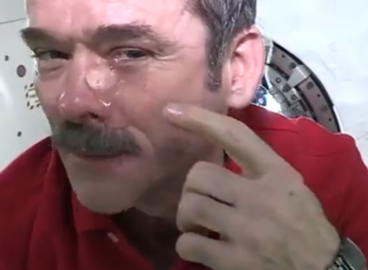 Chris-Hadfield-cry